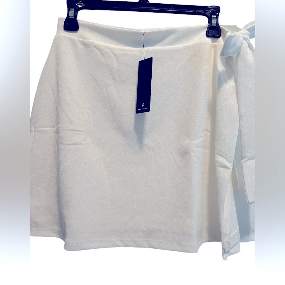 Lulus Women’s Size Medium Chic White Linen Wrap Mini Skirt Lined